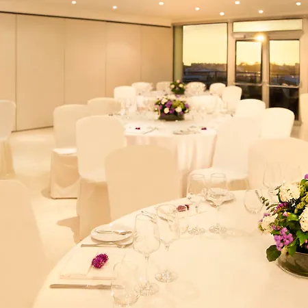 אתר נופש The Beachfront - D'el Rey Golf & 5*